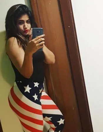 Niharika Niharika - Call Girls in Zirakpur